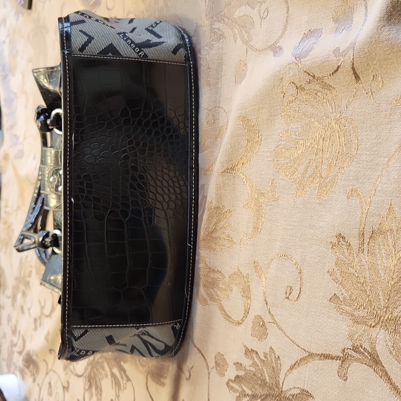 LineaR Bag  - Used in Great Condition Black & Gray - Picture 3 of 15